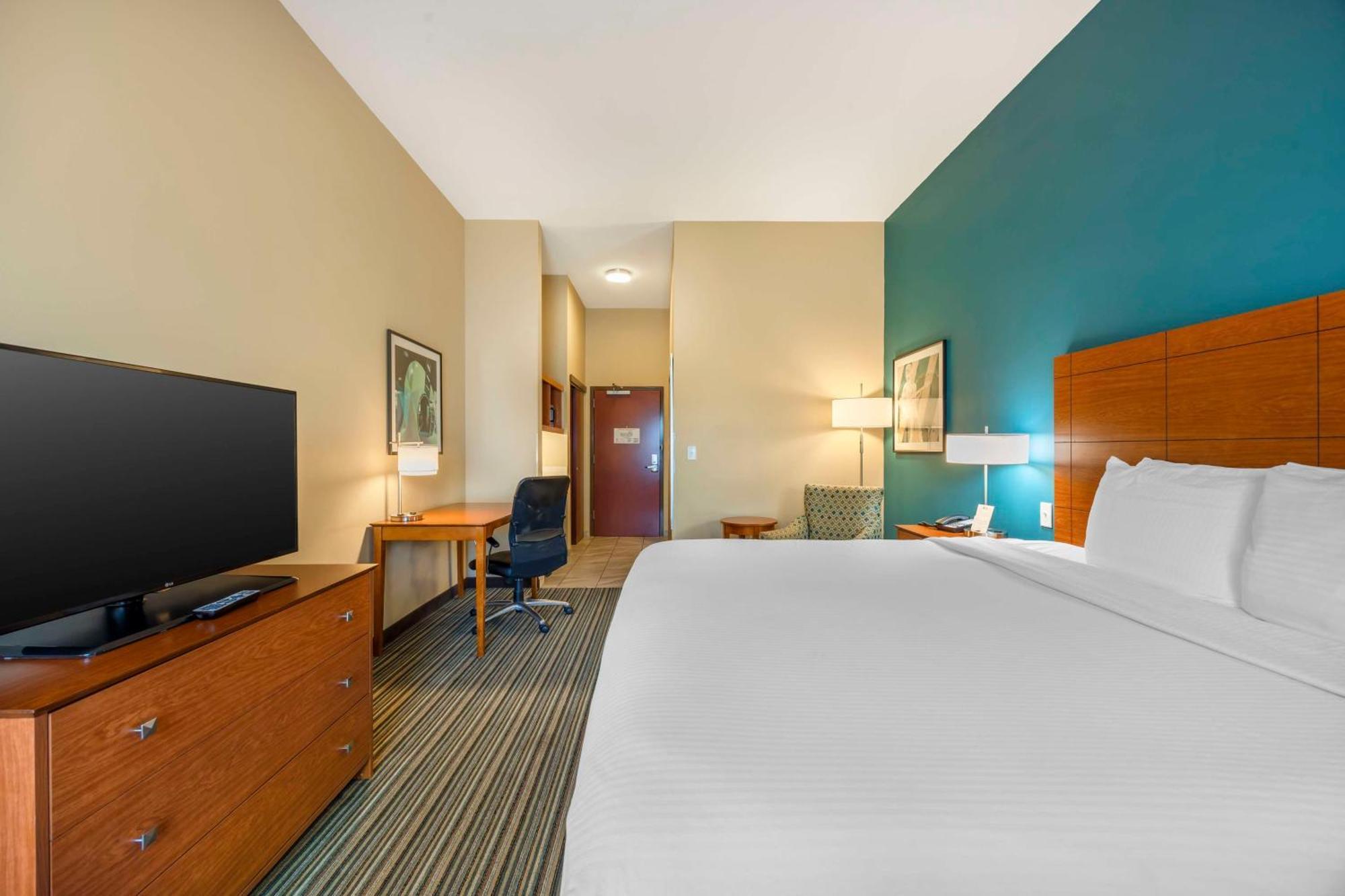 Best Western Plus Tuscumbia/Muscle Shoals Hotel & Suites Exterior photo