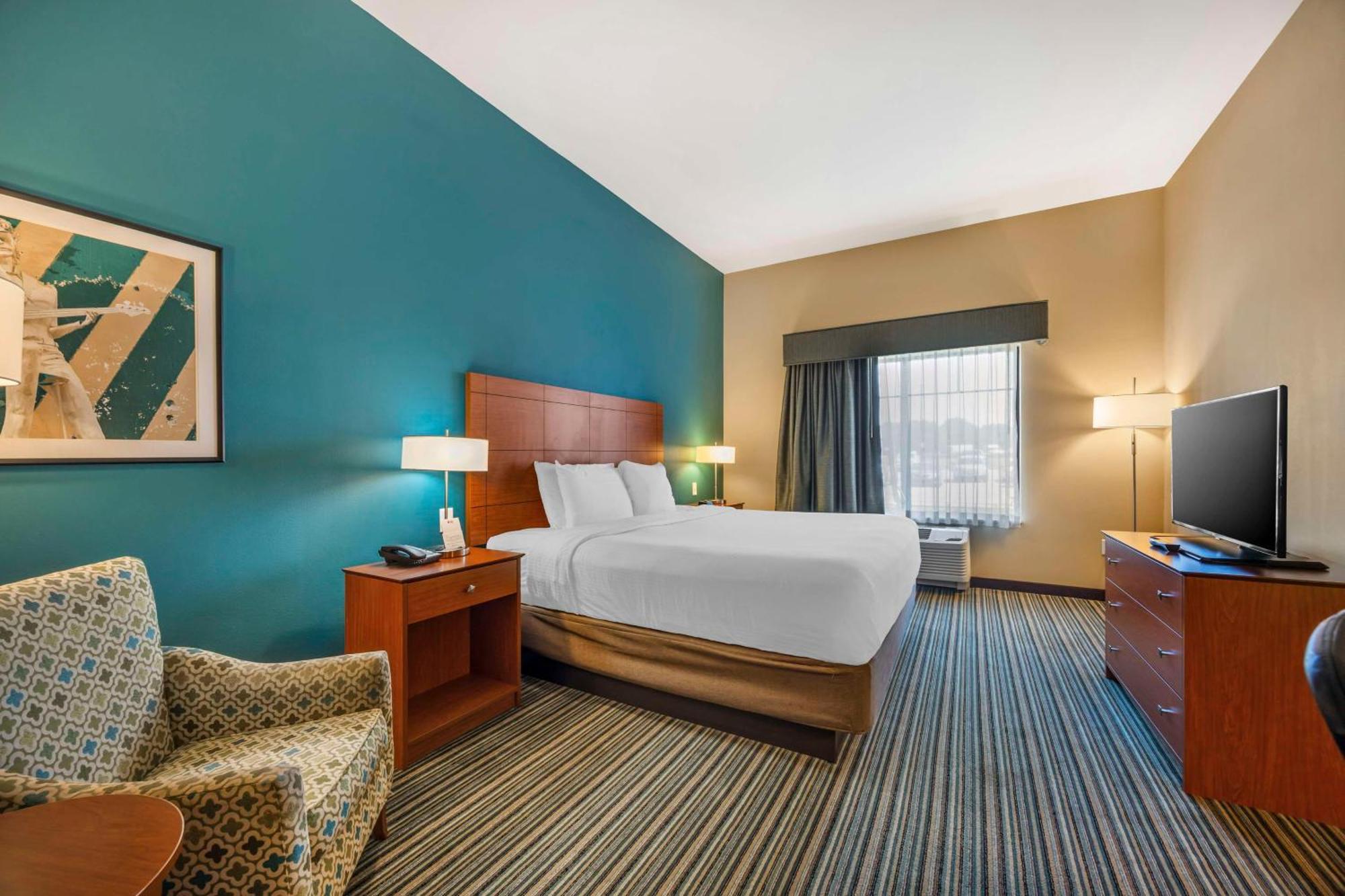 Best Western Plus Tuscumbia/Muscle Shoals Hotel & Suites Exterior photo